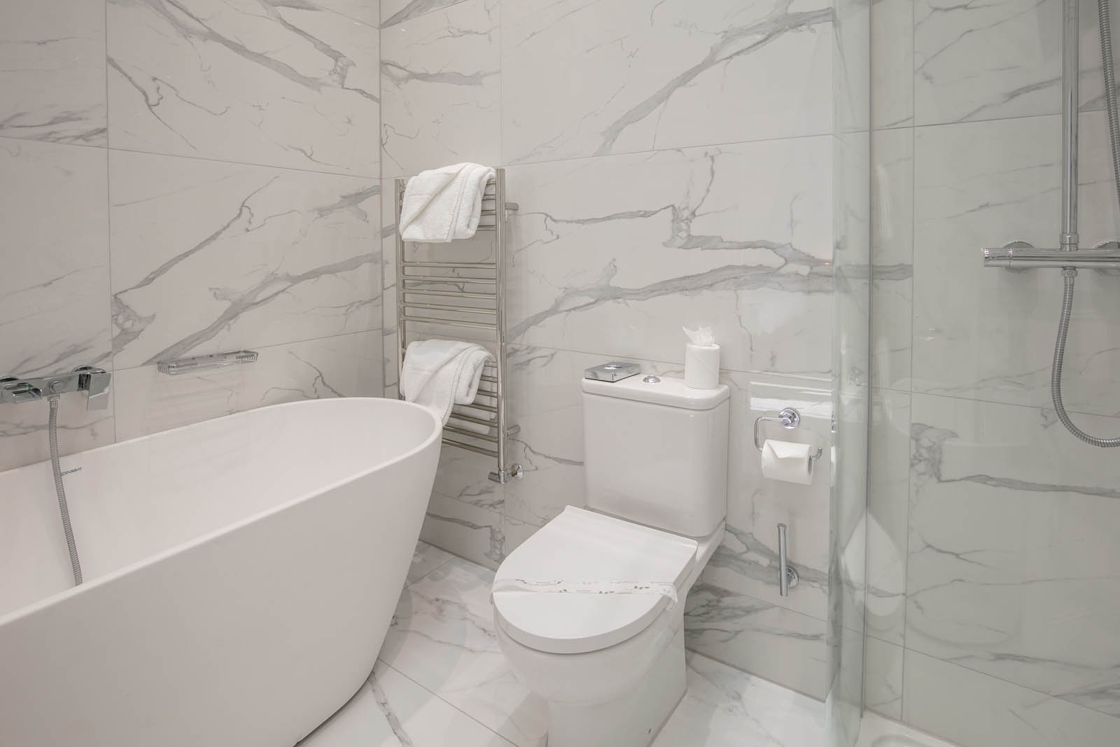 Superior Bedroom – bathroom